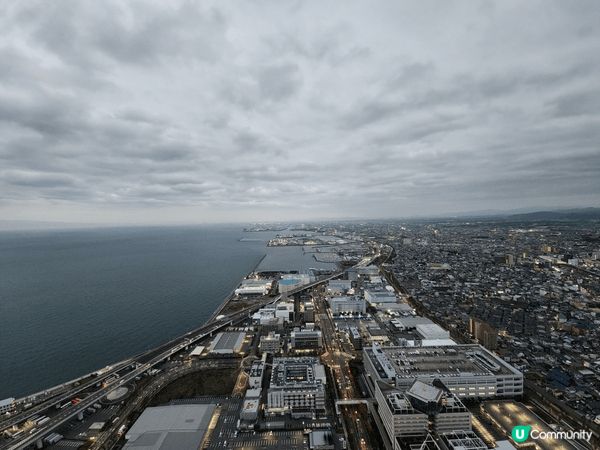 一間可以一望無際，飽覽大阪機場的一間酒店，非常推薦。