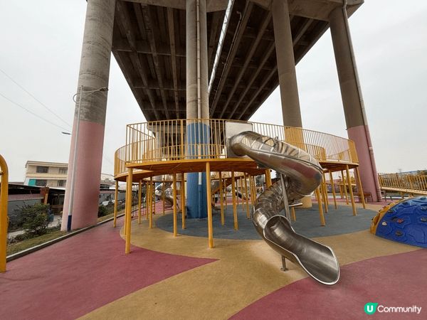 順德均安高速公路橋底公園