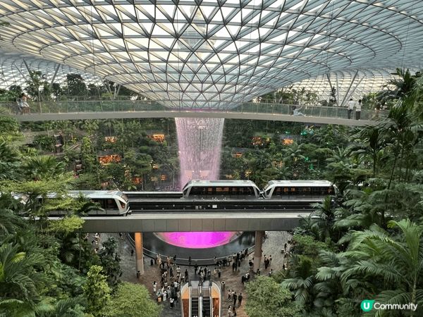 第一次去新加坡旅行，食物有特色，景點都好用心打造。