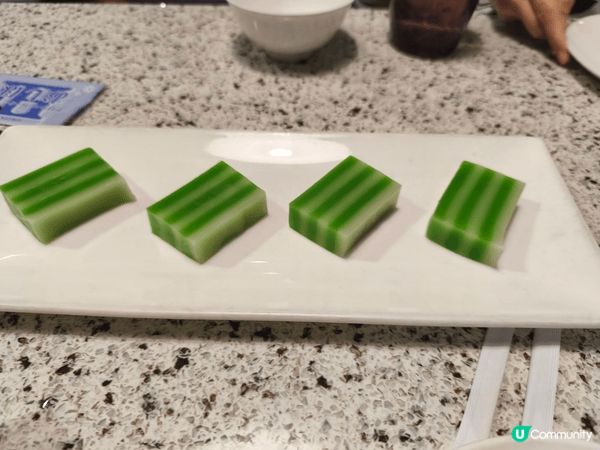 馬拉美食， 最邪惡系個榴槤蛋糕,  有層次得黎又香，1件都唔...