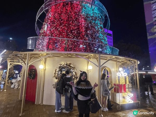 聖誕期間在香港本土消費，在香港置地廣場及皇后像廣場欣賞聖誕裝...