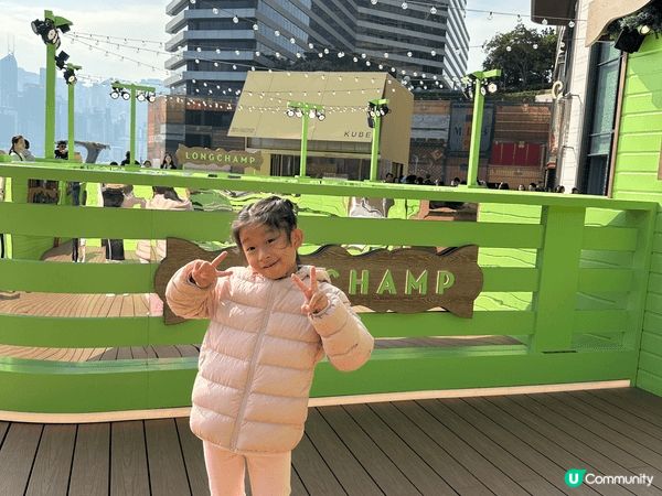 聖誕出遊好選擇，唔想同人大逼特逼海港城影elsa可以去下k1...