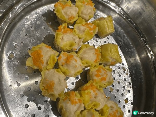 望住夕陽吃下蒸野，簡簡單單就過左一日，燒賣、蝦，香港好去處。...