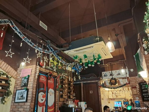 這是一間親民價錢的正宗意大利餐廳，特别是pasta and ...