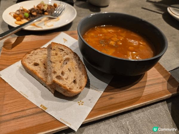 台灣 美食多 cafe是不錯選擇 有飯有意粉有咖啡 環境好