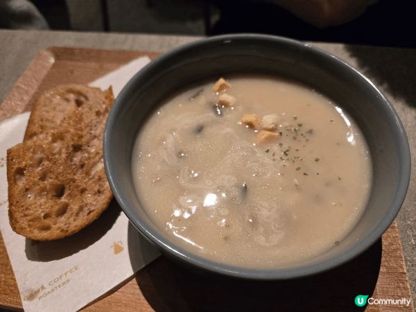 台灣 美食多 cafe是不錯選擇 有飯有意粉有咖啡 環境好