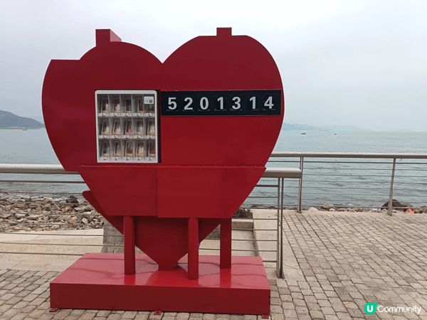 圖3是大鵬所城，圖1,2是較場尾位於中國深圳大鵬新區的一個海...