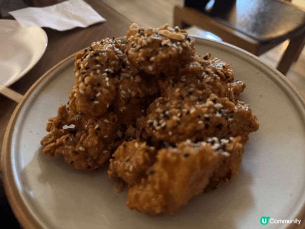 香港係我地出生地，有咩好過香港，唔洗去旅行乜都有，當然鄉下韓...