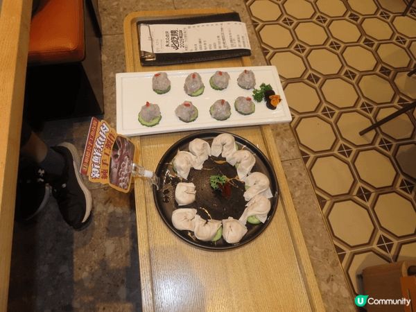 這是去深圳順德公吃的胡椒豬肚雞套餐，個雞湯很好飲，煲仔飯也很...