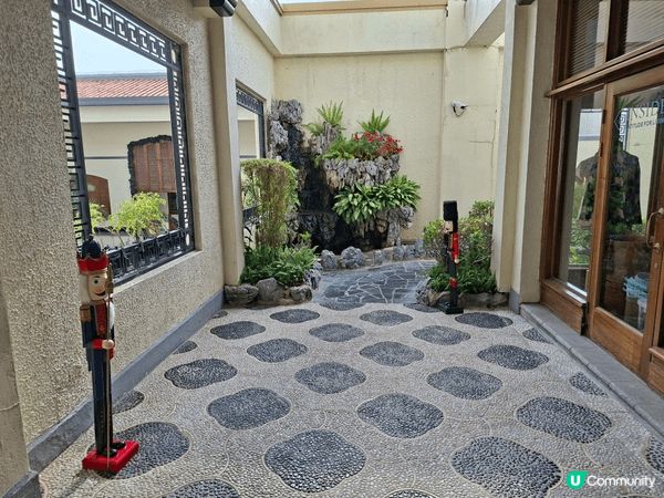 ✨️香港假日好去處💯淺水灣影灣園復古風格🎊更可欣賞美麗的海景...