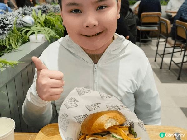 之前同仔仔去左Oliver's Super Sandwich...