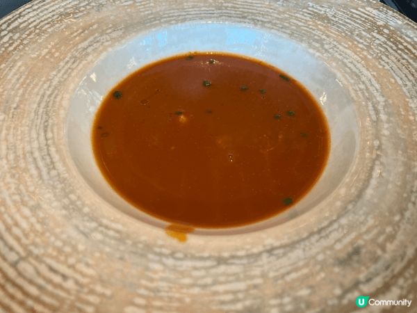 Element 一間餐廳，牛肉入口即溶，龍蝦湯好濃，chee...