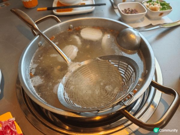 今次去了皇庭廣場的潮發潮汕牛肉店，點了這份潮發鮮和牛2人餐。...