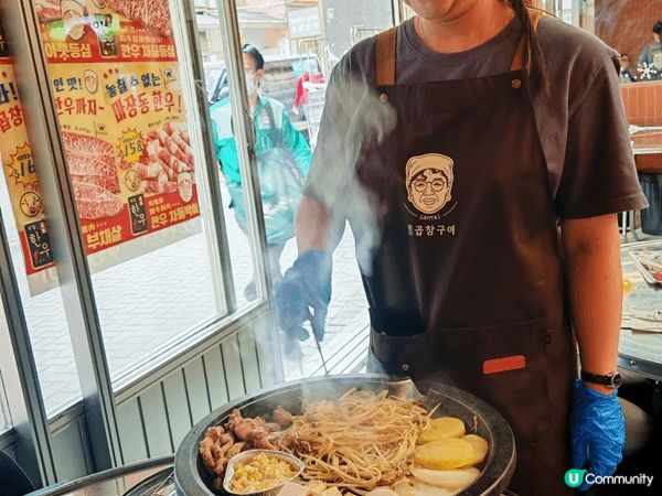 我會推介位於尖沙咀嘅金太韓牛烤腸專門店， 其中嘅綜合牛腸套餐...