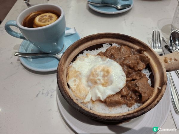 意粉屋推出深受港人喜愛的港式食物，新鮮熱辣辣原個瓦煲奉上，保...