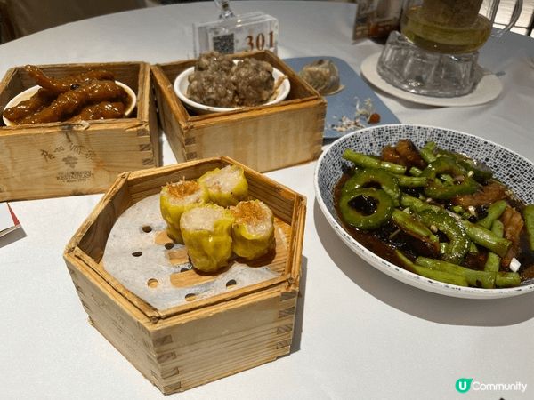 廣州酒家嘅點心一向有口皆碑，款式多又夠地道。蝦餃皮薄餡靚，蝦...