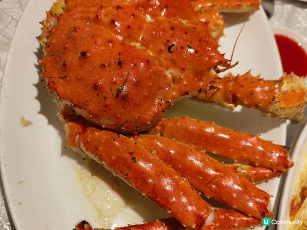 海港的長腳蟹同龍蝦又新鮮又好味價錢仲比自己煮平真係方便又好味...