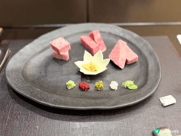 今個12月，去了下呂温泉旅行，下榻的旅館晚餐是會籍料理，非常...