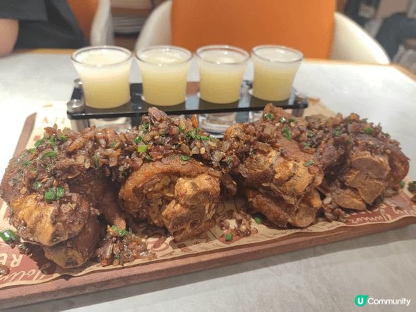 圖-1, 是豬手，外脆內軟，味道一絕。圖-2，18秒牛肉，牛...