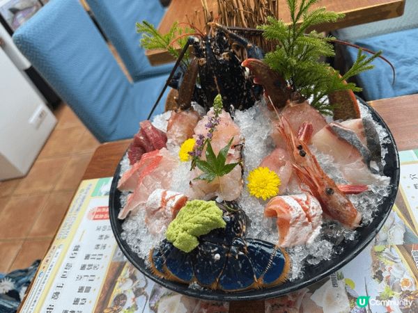 最近是食蟹和食魚生的旺季，當然是推介這些啦，魚身和蟹肉都很肥...