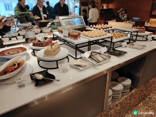 早排聖誕假期帶小朋友去左喜來登酒店食buffet 食物好多選...