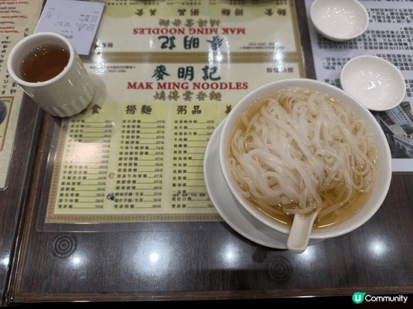 海港酒樓嘅長腳蟹、平民米芝連麥明記嘅細蓉、小南洋嘅喇沙係好食...