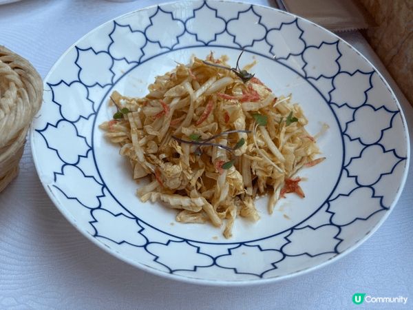 位於深圳中海商城的唐宮，菜式精緻，味道很好，價錢很相宜，值得...