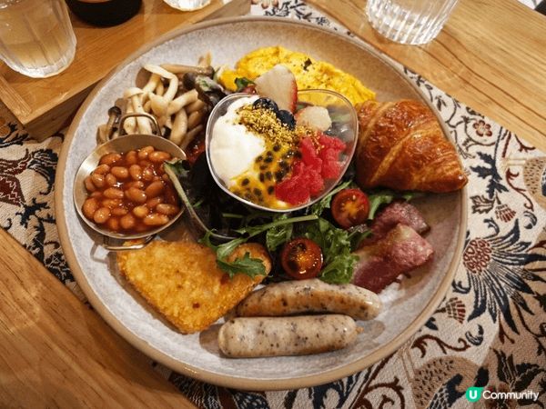 全日早餐甜品鬆軟綿密不甜膩，多時段適配煥活元氣；大蝦意大利飯...