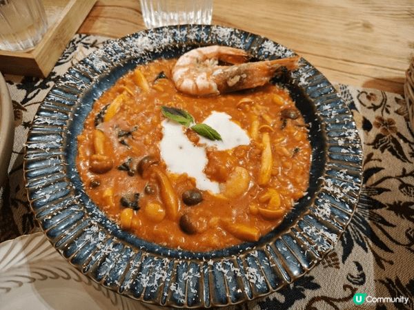 全日早餐甜品鬆軟綿密不甜膩，多時段適配煥活元氣；大蝦意大利飯...