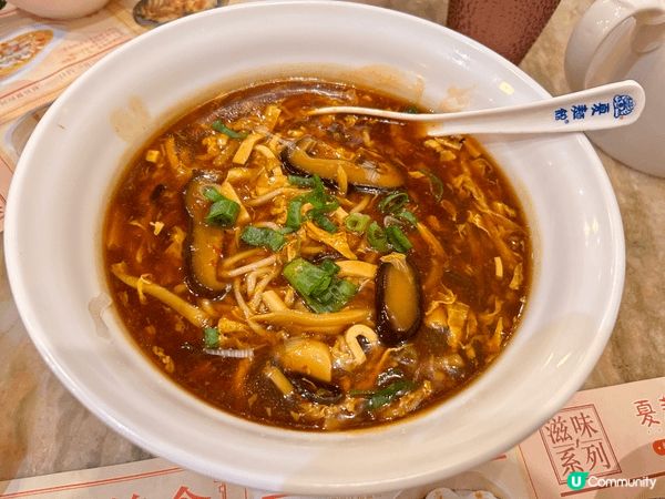 夏麵館上海菜，因為我好為食每樣都想食少少，涼菜五小碟就最啱我...