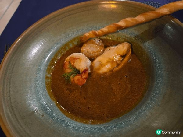 圖中選自意大利、西班牙及法國菜，海鮮濃湯及西班牙海鮮飯中海鮮...