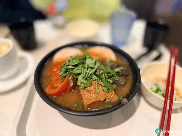 今日一定要同大家推介一間，我食完真係要拍爛手掌嘅越南菜館—就...