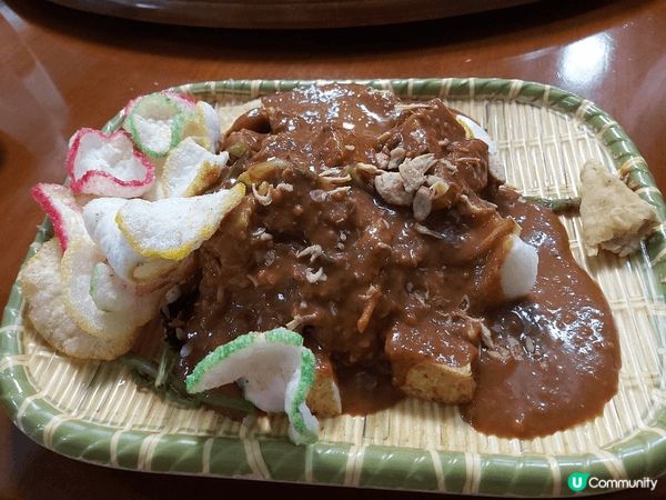 早前和營養師閨蜜在旺角花園街的Kampung Kita吃了一...