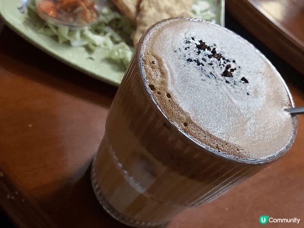 早前和營養師閨蜜在旺角花園街的Kampung Kita吃了一...