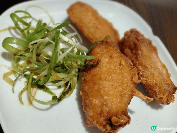 尖東呷呷念念台灣菜，首選手工雞絲滷肉香腸拌麵，看似簡單，味道...