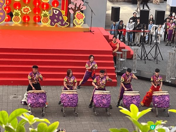 過新年舞龍舞獅表演是絕對不可少的，古早時代鼓聲隆隆及舞龍舞獅...