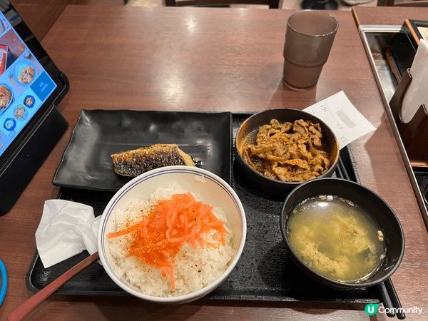 这些是我去日本四國旅行🧳的不同餐飲體驗，例如, 豪華火車🚆餐...