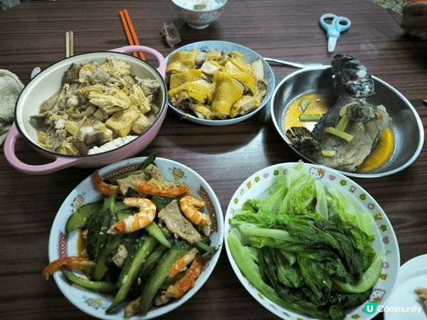 新年一家人在一起，用心煮，食得開心，家的味道，分享節日中快樂...