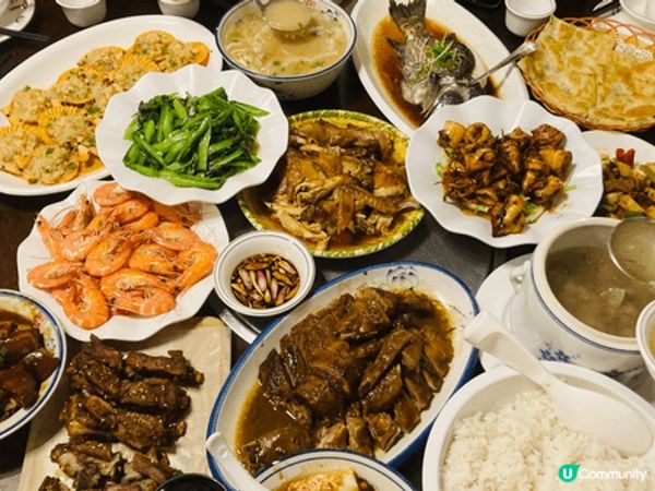 大家一齊同行成員提早團年，希望來年帆船比賽成績進步。