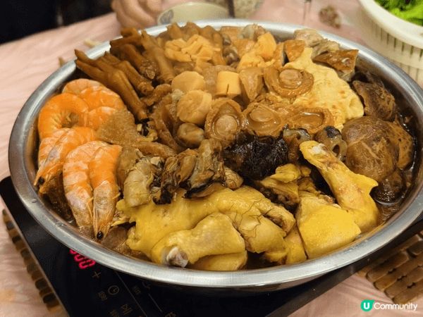 每年新年必定會同家人食盆菜，盆菜作為新年「團年飯」嘅壓軸，絕...