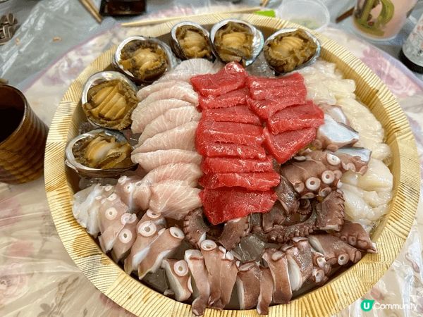 新年對我嚟講，係一個大大食嘅節日，刺身拼盤同盆菜一定不可缺少...