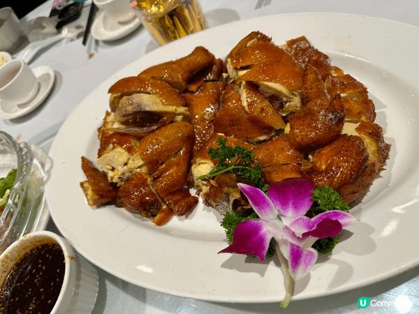 我最愛港式嘅小菜，每一樣都好講究技巧，炆燉煮炸蒸焗燉，樣樣都...