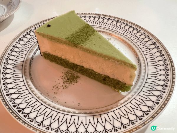 我很喜歡吃甜品，有時如果直接吃下午茶的話會找一些有甜品吃的店...