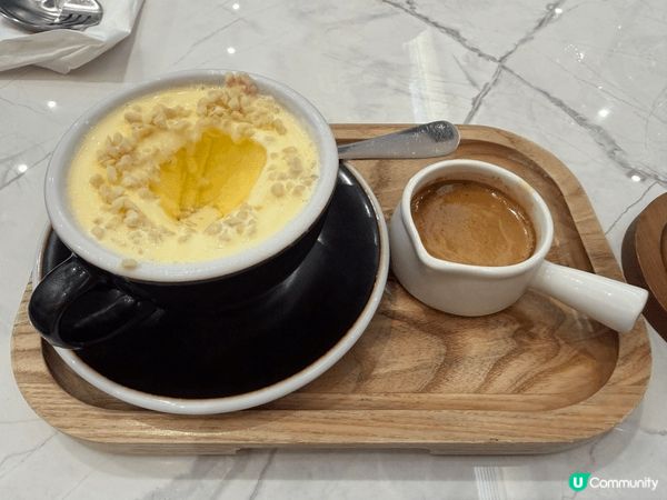 我很喜歡吃甜品，有時如果直接吃下午茶的話會找一些有甜品吃的店...