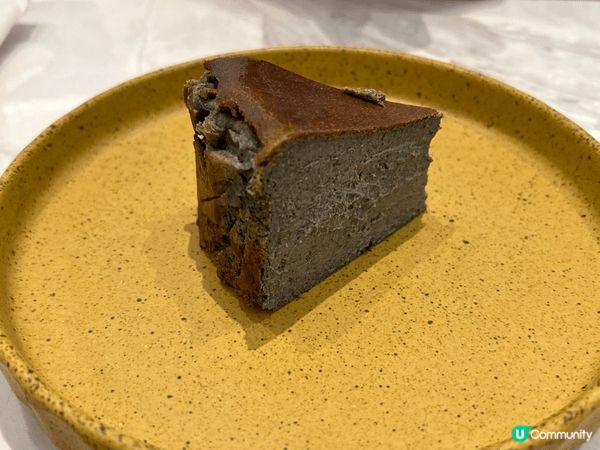 我很喜歡吃甜品，有時如果直接吃下午茶的話會找一些有甜品吃的店...