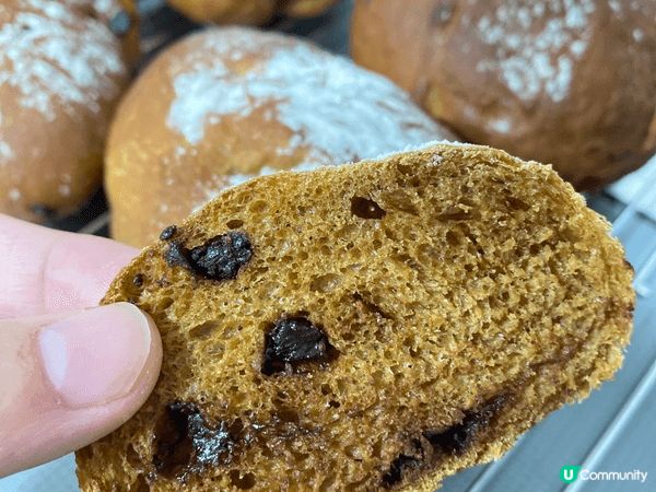 自己烘焙嘅麵包曲奇特別好食，特別係用心製作新鮮出爐