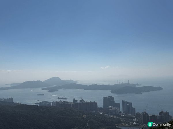 山頂公園真係一個好正嘅地方，好啱一家大細、情侶嚟chill下...