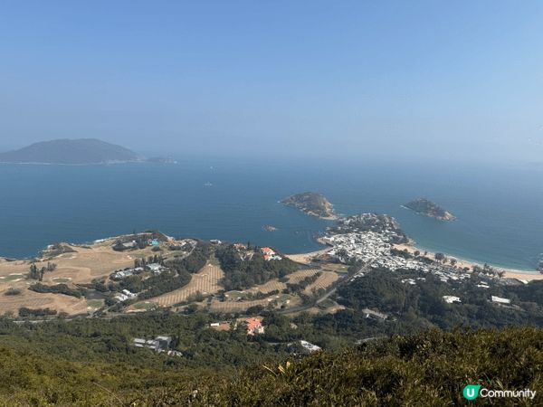 龍脊係香港島東南面好出名嘅行山路線，喺石澳郊野公園入面，沿住...
