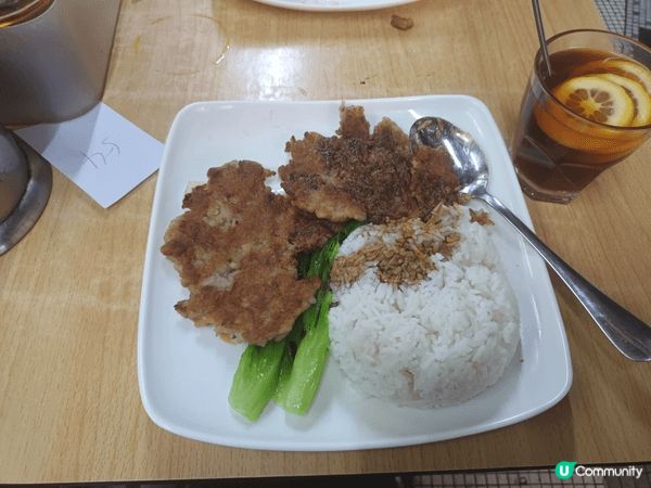 圖1係大寶冰室嘅肉餅飯，美味可口。圖3係Moment 嘅早餐...