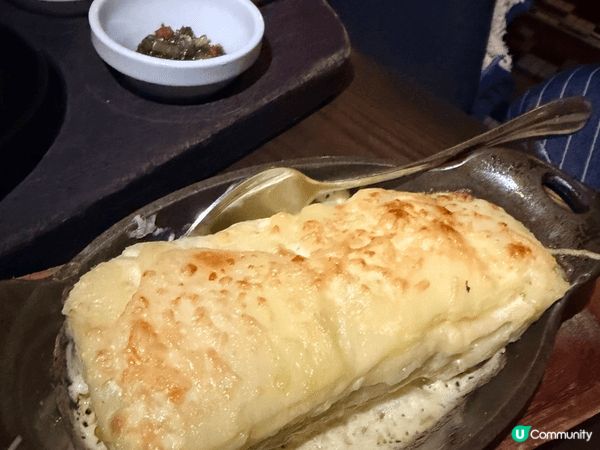 這間餐廳位於中環，環境浪漫，有情調，很適合情侶或者夫婦打卡。...